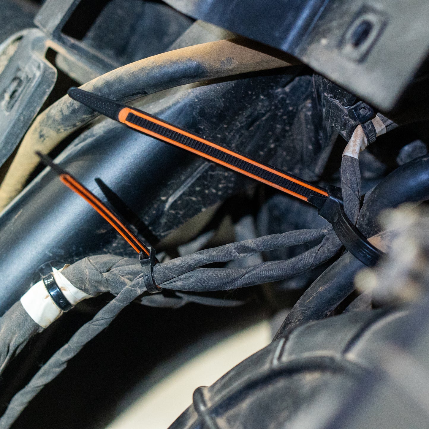 GripLockTies® 8" Rubber-Lined, Reusable Cable Ties - 24 Count